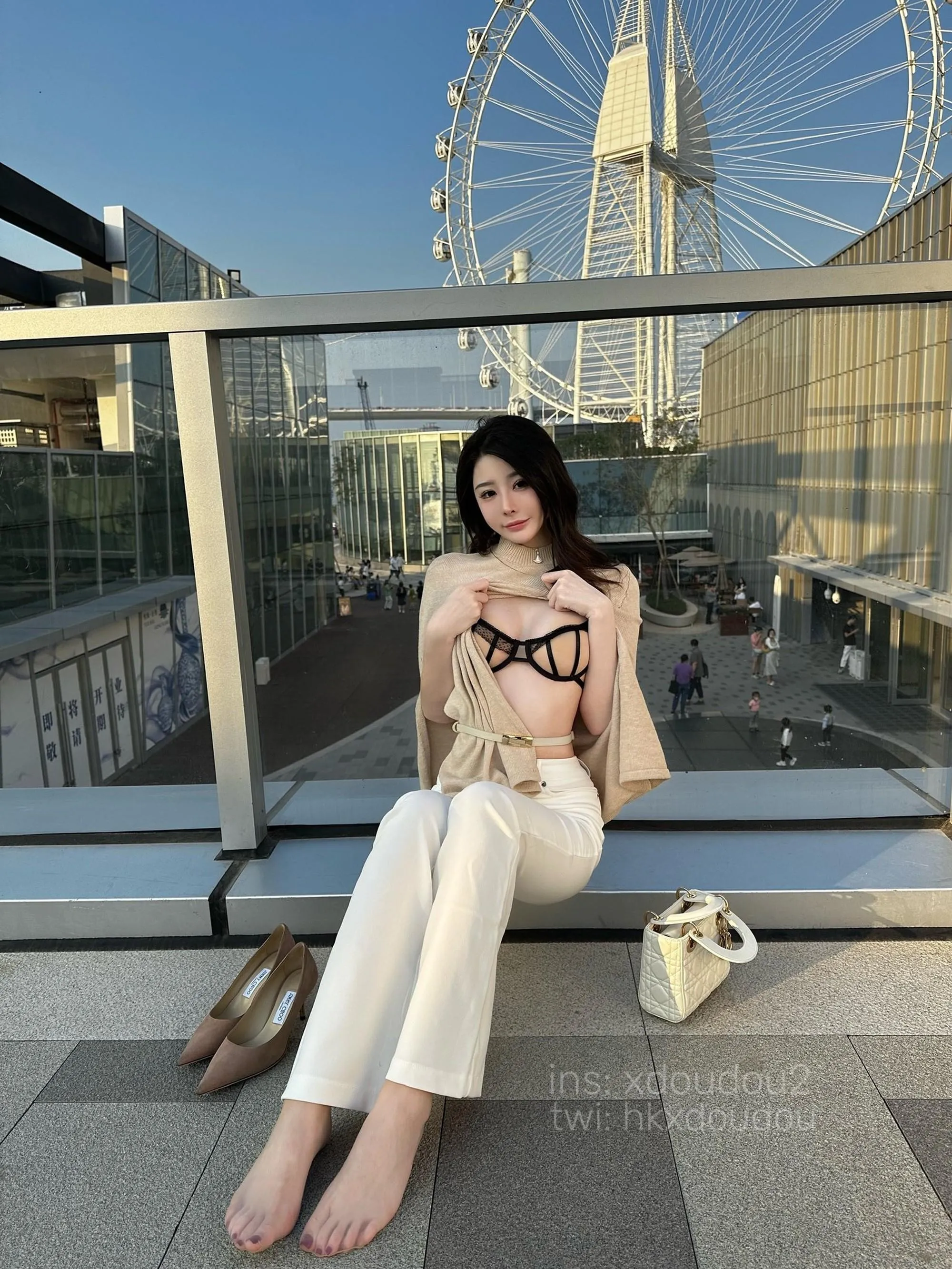 是小逗逗 – NO.007 30粉丝著名美团外卖媛网红模特 全量资源 极品露脸大长腿顶级露出专家 [309P]插图8